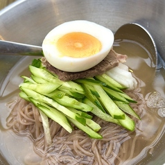 【夏こそ！】冷麺（水冷麺・ビビン冷麺）など★暑い時期にサッパリできるメニューの写真