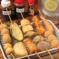 <串カツ>せせり(胡椒仕込み)/ぼんじり/味噌豚バラ/れんこん 各
