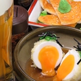 小皿料理は100円からあります。お得なＡセットは生ビールに一品がついて480円！！サク飲みにおすすめです。