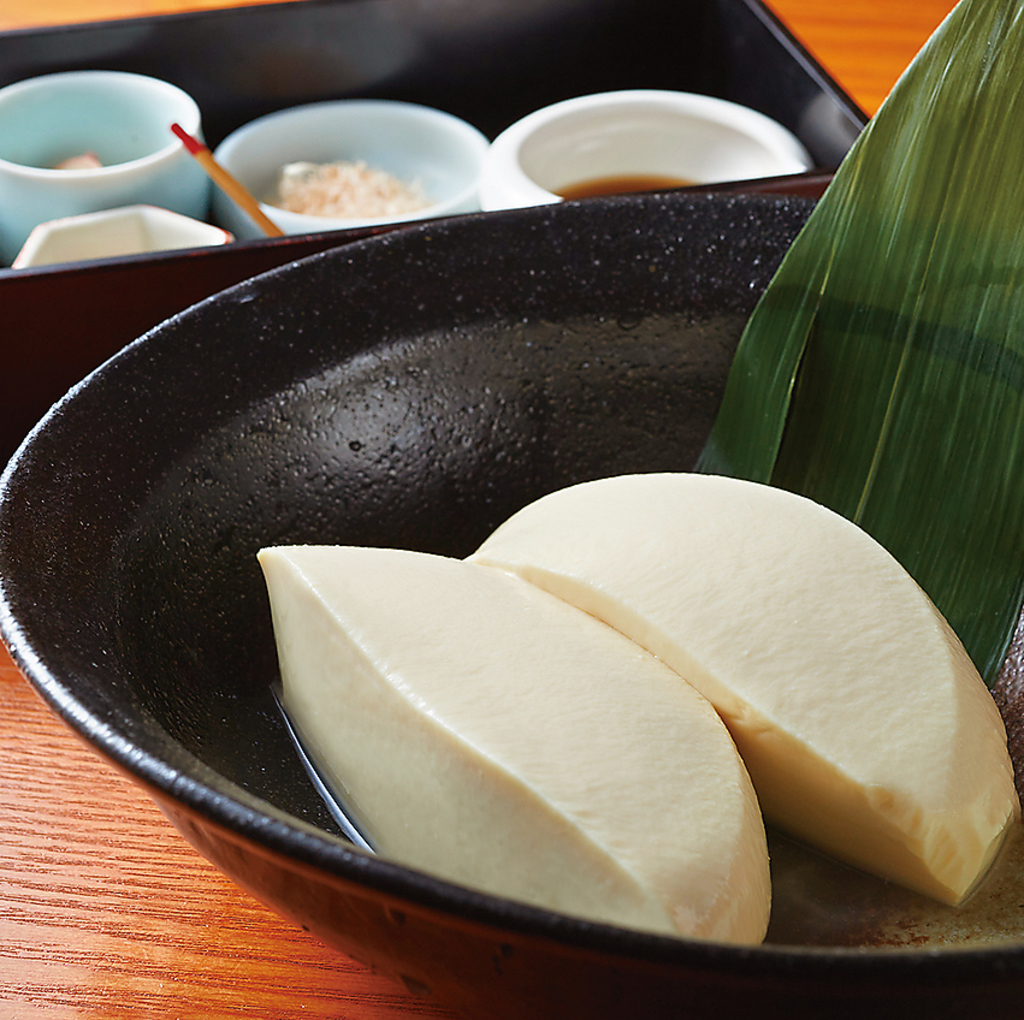 自慢のできたて豆腐は、ふんわり美味しい！絶品です。 