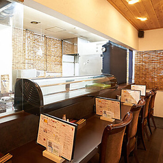 仕事帰りの一杯など、周囲を気にせずゆったり過ごせるので、プライベートな時間を大切にしたい方におすすめ★