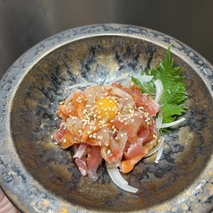 海鮮ユッケ