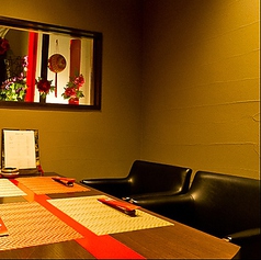 完全個室だから、会社の接待にピッタリの空間になっております。