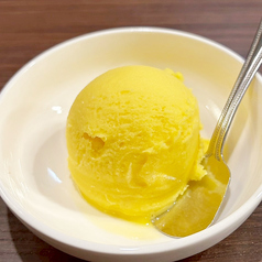 マンゴーシャーベット/バニラアイス
