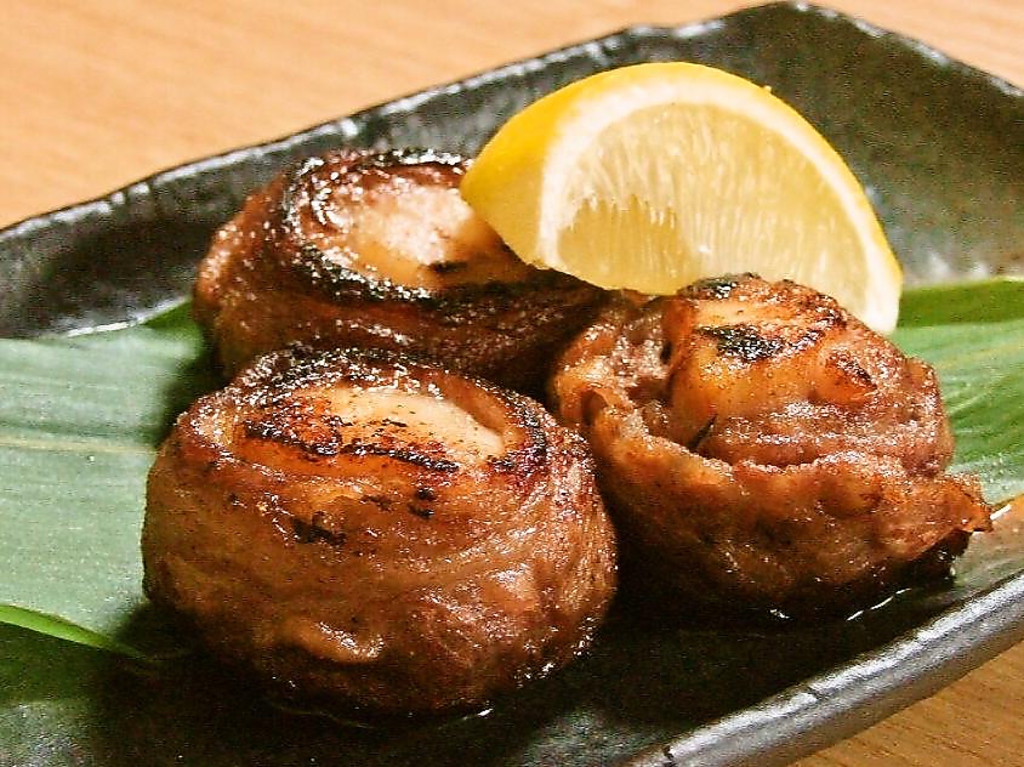 博多名物…牛巻き帆立　780円