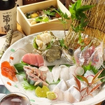 旬のお魚料理各種あり1800円～（税抜）