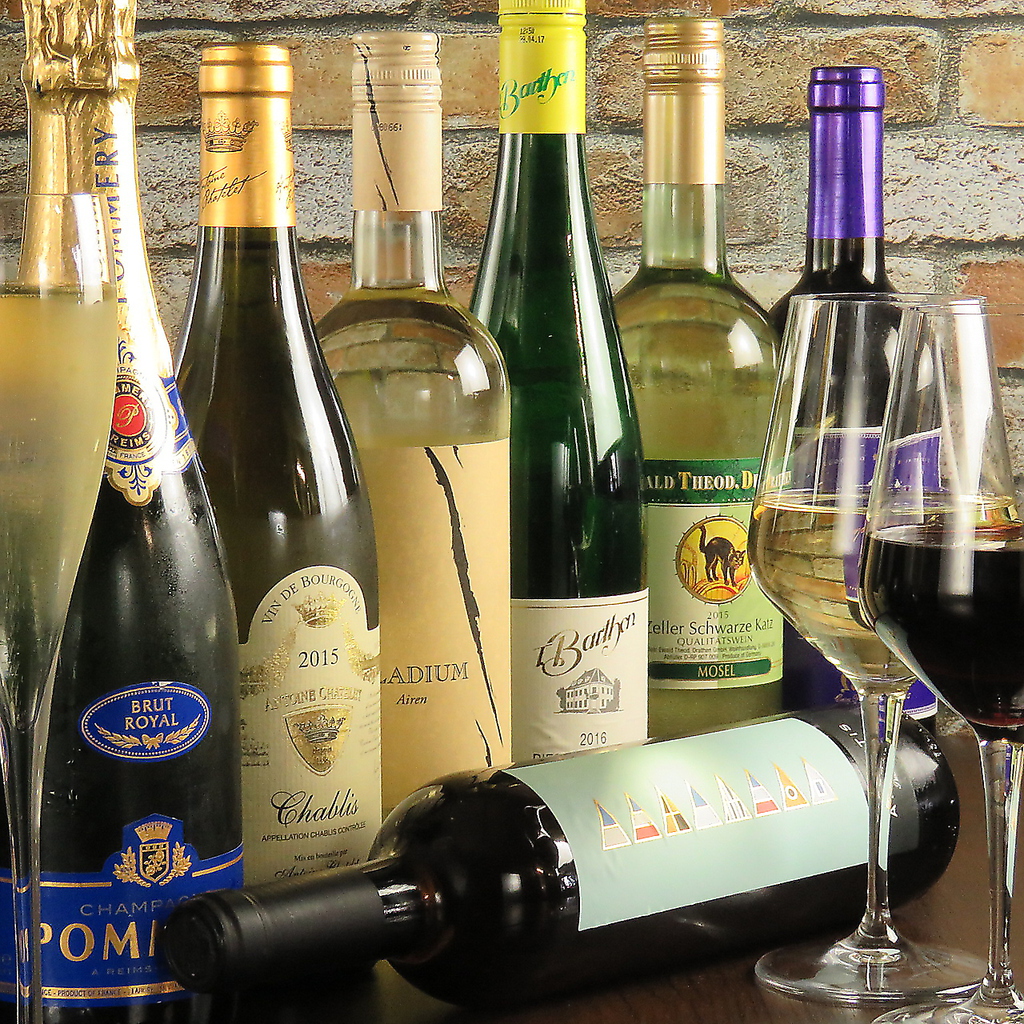 ワインにももちろんこだわっています。お料理との組み合わせもお楽しみください♪