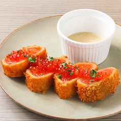 【おすすめ】　いくらたっぷりがけ　サーモンレアカツ