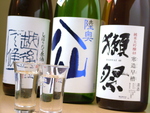 有名な日本酒や、銘柄の焼酎がいろいろ♪季節のお酒も多数取り揃えています！