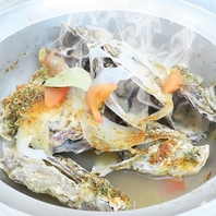 芳醇な香り広がる牡蠣のワイン蒸し