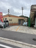 駐車場は3台ほどになる為、大型車の駐車はご遠慮ください。