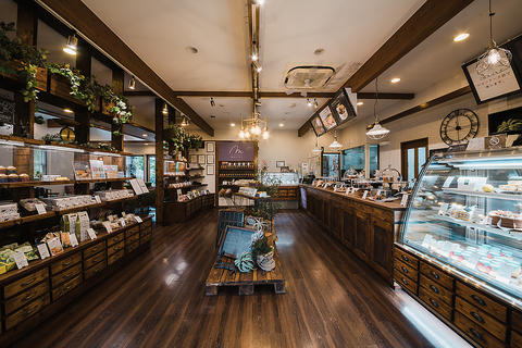 栃木県宇都宮市にある卵明舎を中心とした六次化のケーキ店。