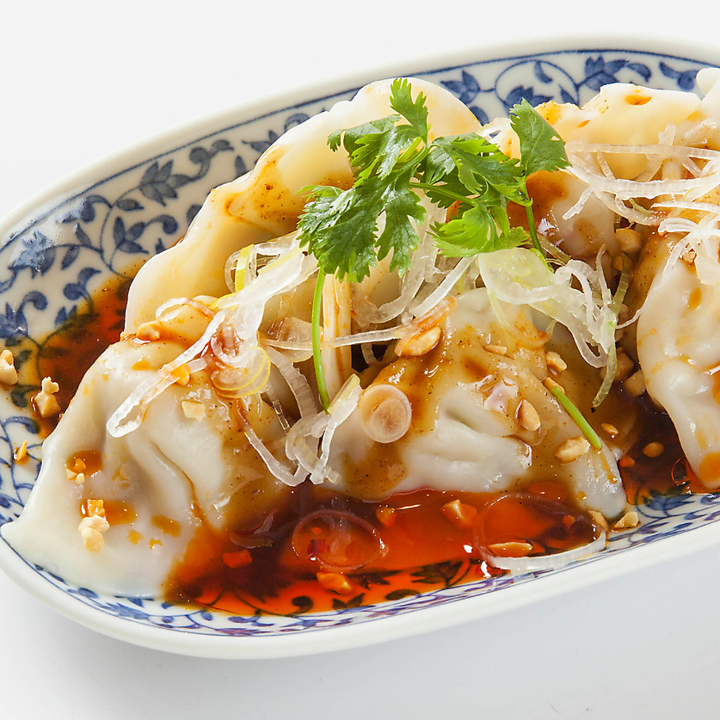 花山椒の辛さと香りがやみつき！四川水餃子