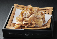 鶏皮パリパリ揚げ