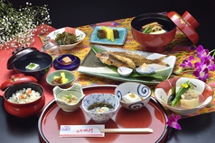 琉球料理と琉球舞踊 四つ竹 久米店のコース写真