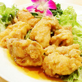 料理メニュー写真 鶏の唐揚げ ユーリンチソース