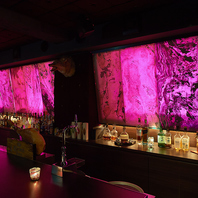 幻想的な光る壁