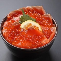 サーモンいくら丼