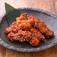 辛チキ(鶏スペアリブのピリ辛焼き)