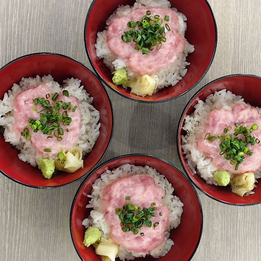 とろとろネギトロ丼（宴会料理）
