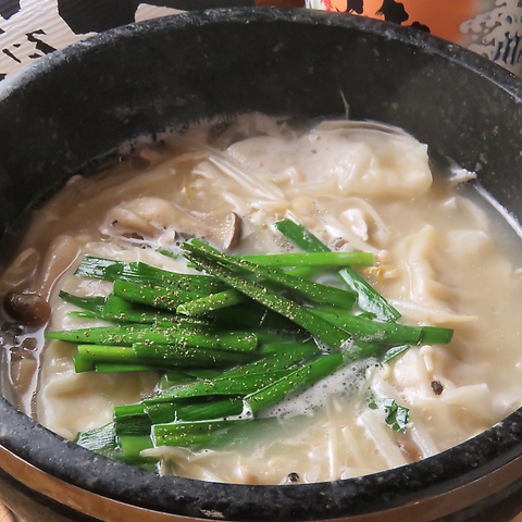 名物炊きギョーザ！来たら必ず食べて頂きたい一品です！