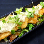 料理人としても経験を積んだ店主の繊細かつ創造力あふれる料理をご堪能ください。