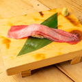 料理メニュー写真 牛タン寿司