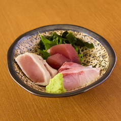 刺し盛り合わせ