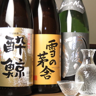 豊富な種類の焼酎。日本酒の数々