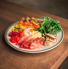 おしゃれなランチプレートやサンドイッチ