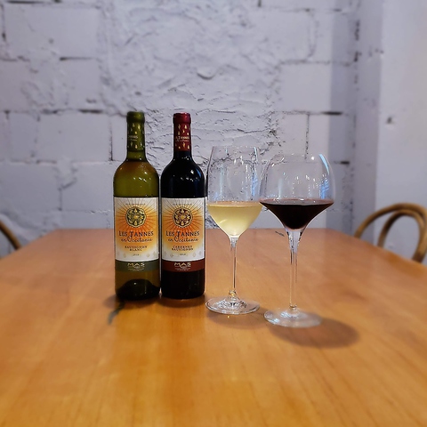 RESTAURANT & BAR VERY XgAho[x[