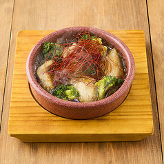 【おすすめ】牛すじカレーアヒージョの写真
