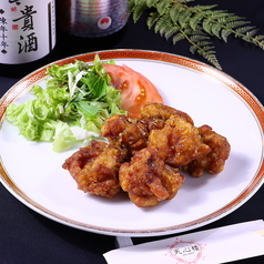 鶏肉の骨抜き唐揚げ(軟炸香鶏)