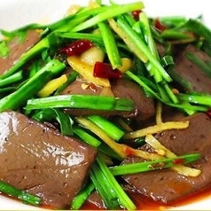 ニラと血豆腐炒め