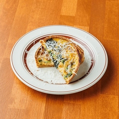 ほうれん草とスモークサーモンのキッシュ