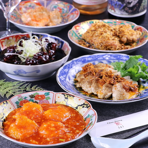 彩り豊かな中華料理と厳選ワインを落ち着いたモダン空間で満喫できる◎