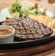 7/1〜7/31「国産牛ランプ肉のグリル」の写真