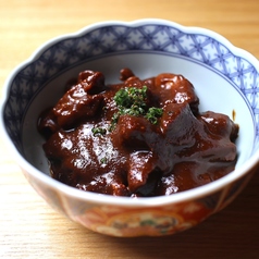 牛タンとホルモンの土手煮