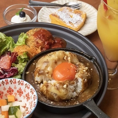 【数量限定】焼きチーズカレー　※写真はドリンクセット