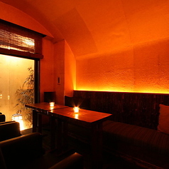 6名様から最大9名様までご利用可能な人気の半個室です◎周囲を気にせず、大切な方々と心ゆくまで語り合える特別な空間をご提供いたします。女子会や小規模な飲み会にもおすすめです♪