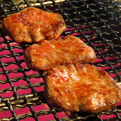 様々な絶品肉料理で、誰でも楽しめる至福の時間をどうぞ