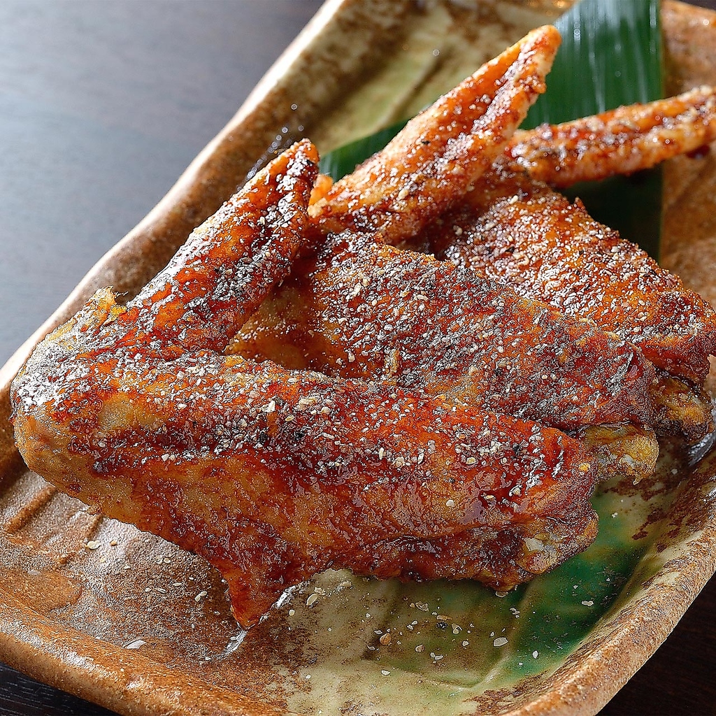 名古屋名物×純系名古屋コーチンの手羽先唐揚げをお楽しみいただけます。