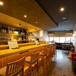 食事との相性抜群の選りすぐりのお酒をご用意。福島の日本酒やウイスキーも豊富に取り揃えています。