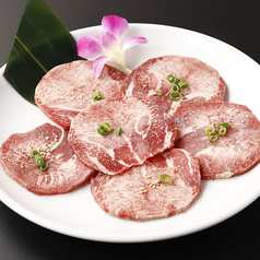 ＜店主厳選＞こだわりの新鮮な『分厚い肉』を焼く贅沢！