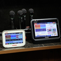 カラオケ設備も完備