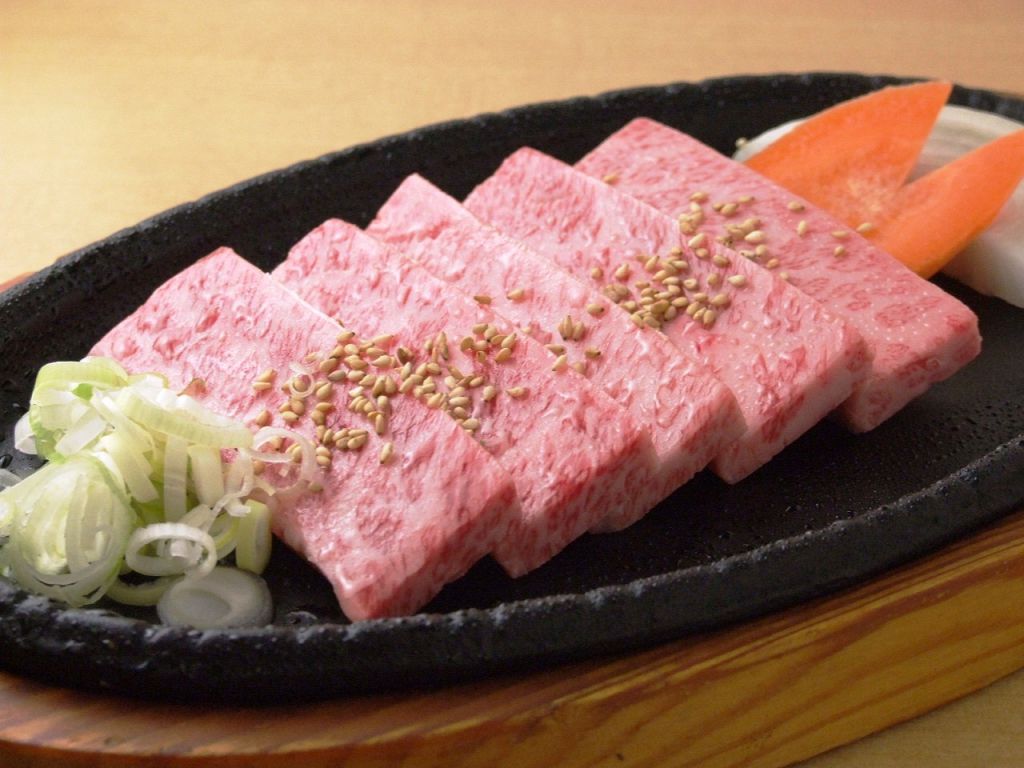 美味しい焼肉もあります♪