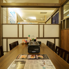 半個室テーブル席は少人数でも利用OK