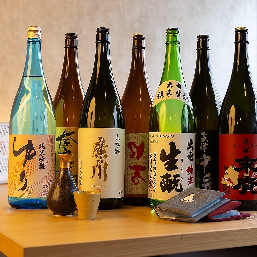 雰囲気満点のカウンター。オープンキッチンの臨場感を感じながら、特別なひとときをお過ごしください