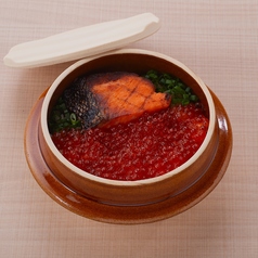 鮭とイクラの親子釜めし