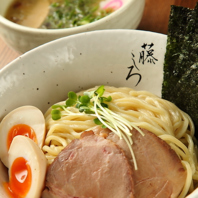 つけ麺は中盛りまで無料！